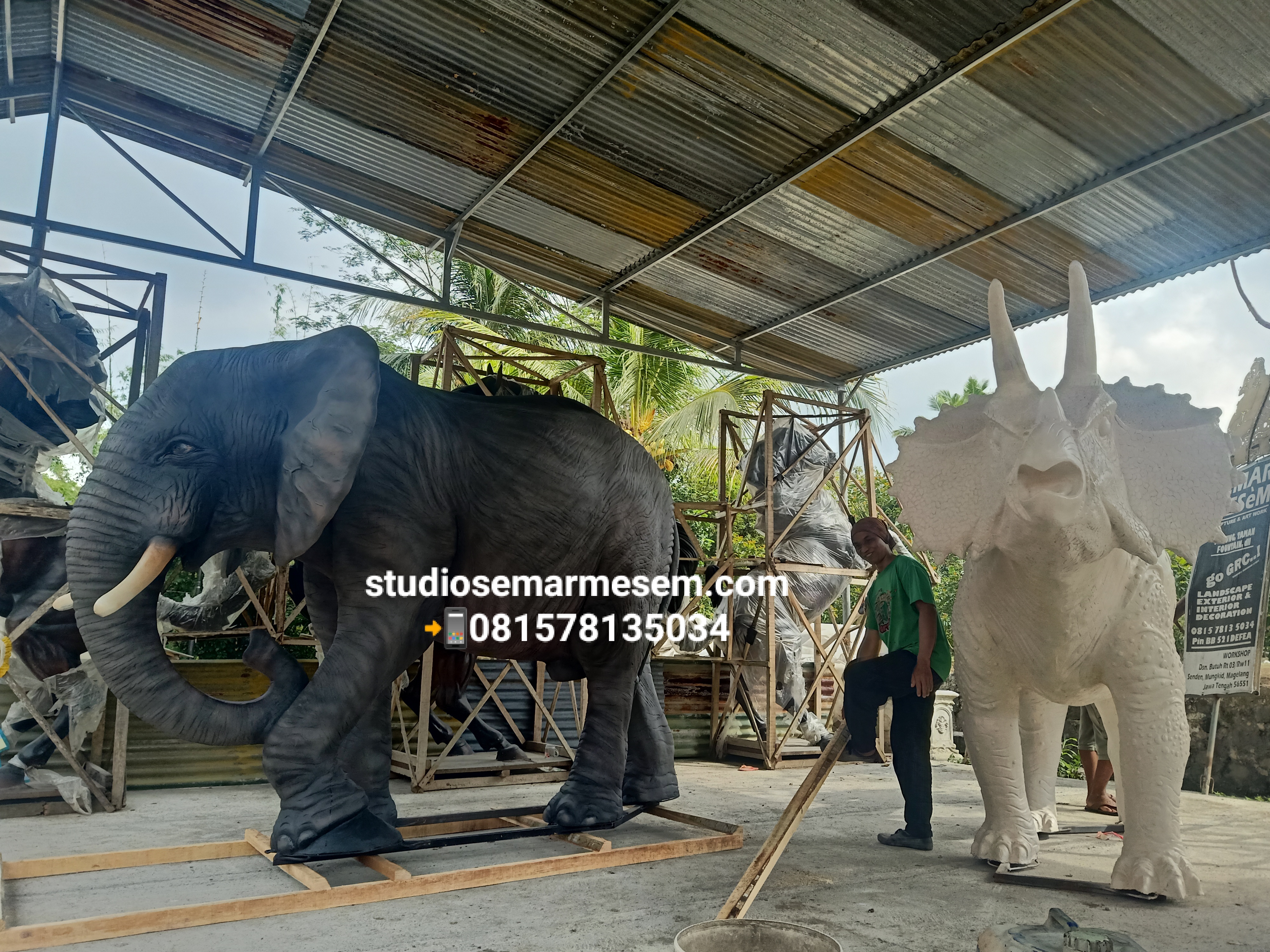 Patung Gajah Besar Fiberglass